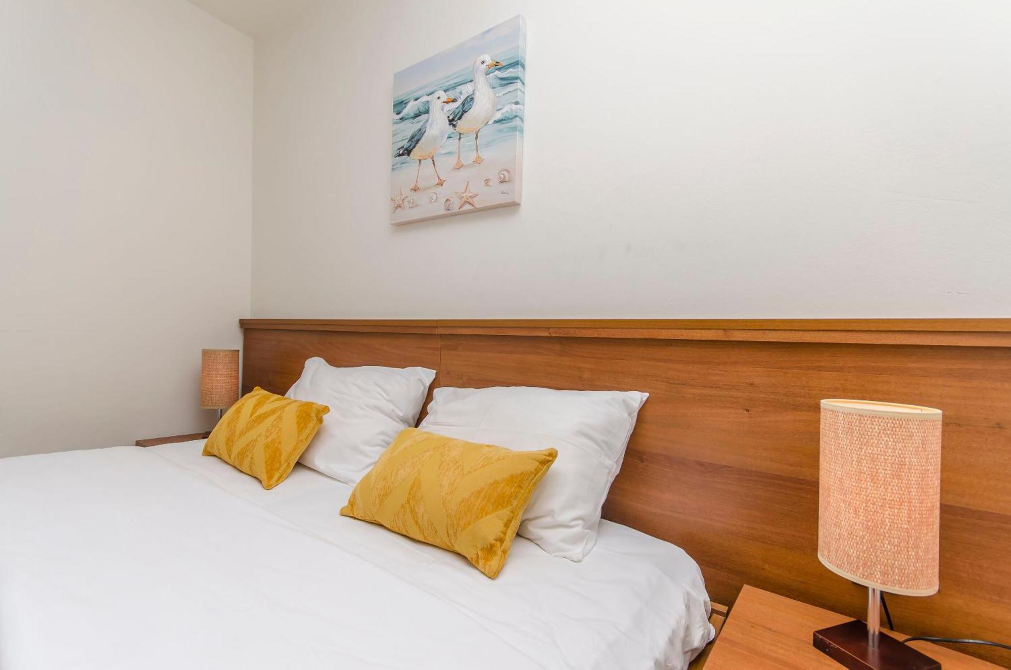 House Hotel Plava Laguna Tisno Extérieur photo